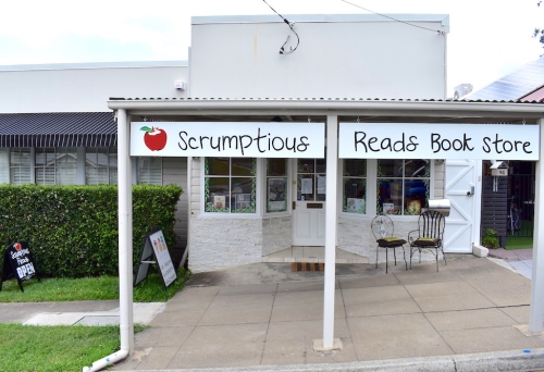Exterior of Scrumptious Reads Red Hill