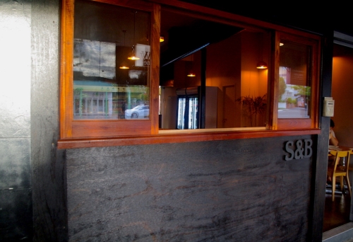 Exterior of Stone &amp; Brew Highgate Hill