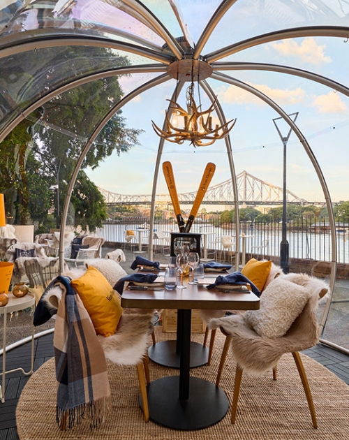 Veuve Pop Up Igloo