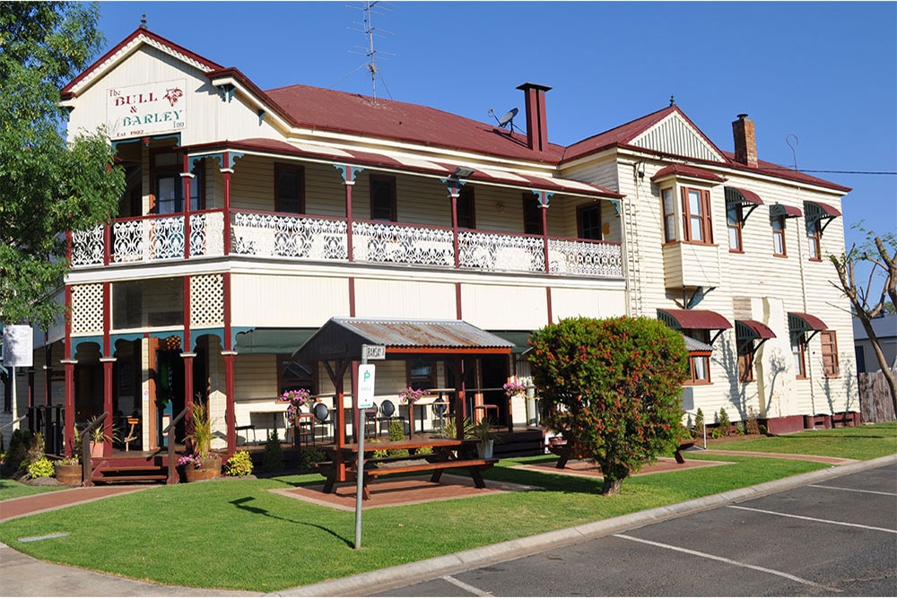 The Bull & Barley Inn, Cambooya