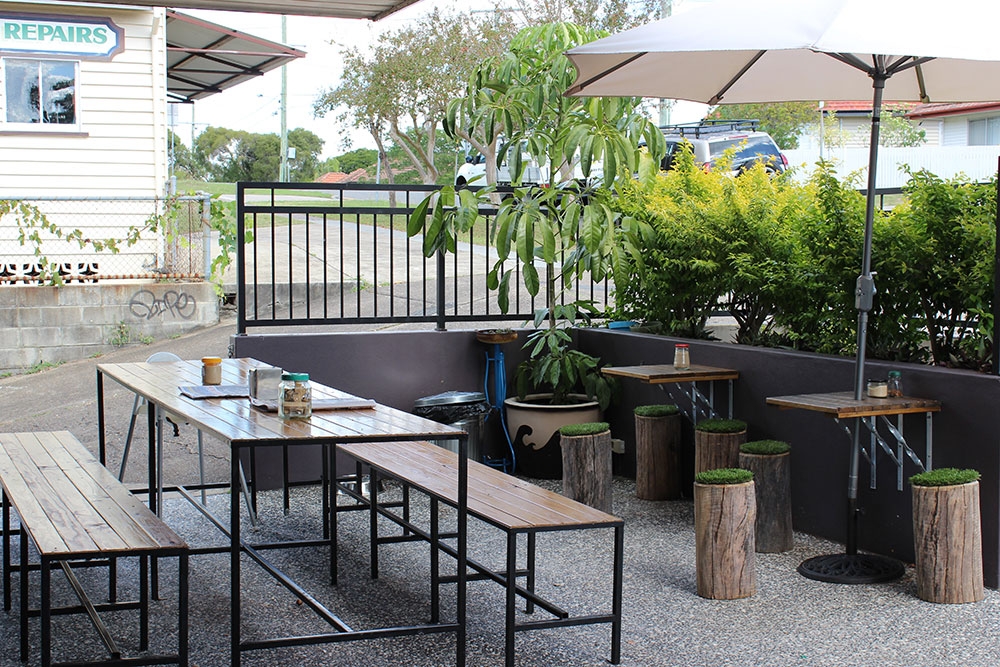 Outside seating at The Eva St Privateer, Coorparoo