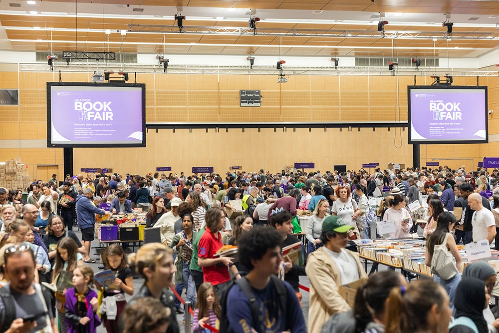 Customers at UQ Alumni Book Fair