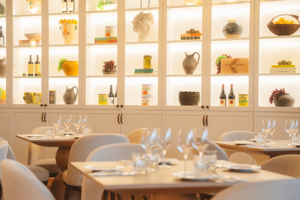 Interior of restaurant 