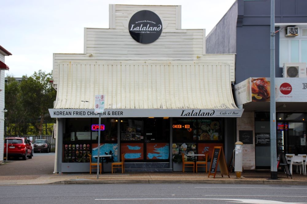 Lalaland Korean Cafe 