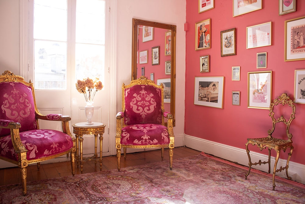 Room inside Romancing the Novel