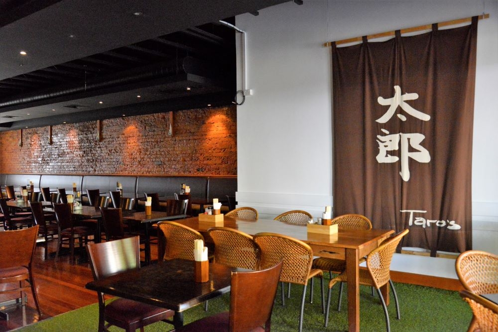 Interior of Taro's Ramen, Stones Corner 
