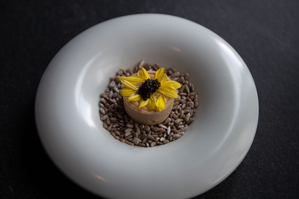 Sumer tartlet at +81 Aziome Bar