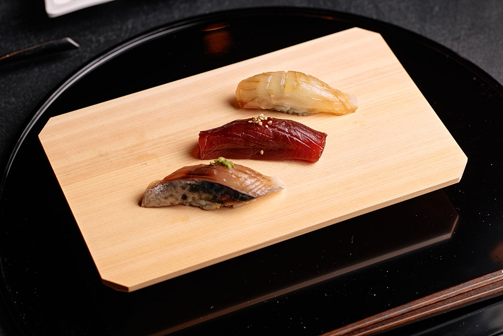 sushi on board at +81 Sushi Kappo West End