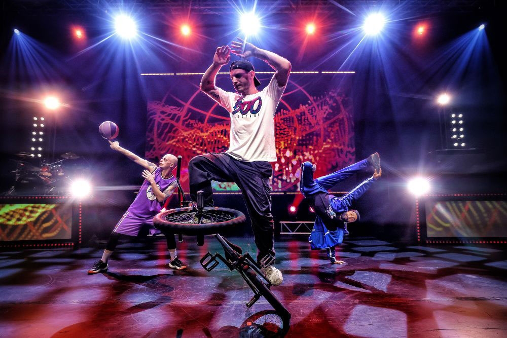 Performers on stage 360-ALLSTARS