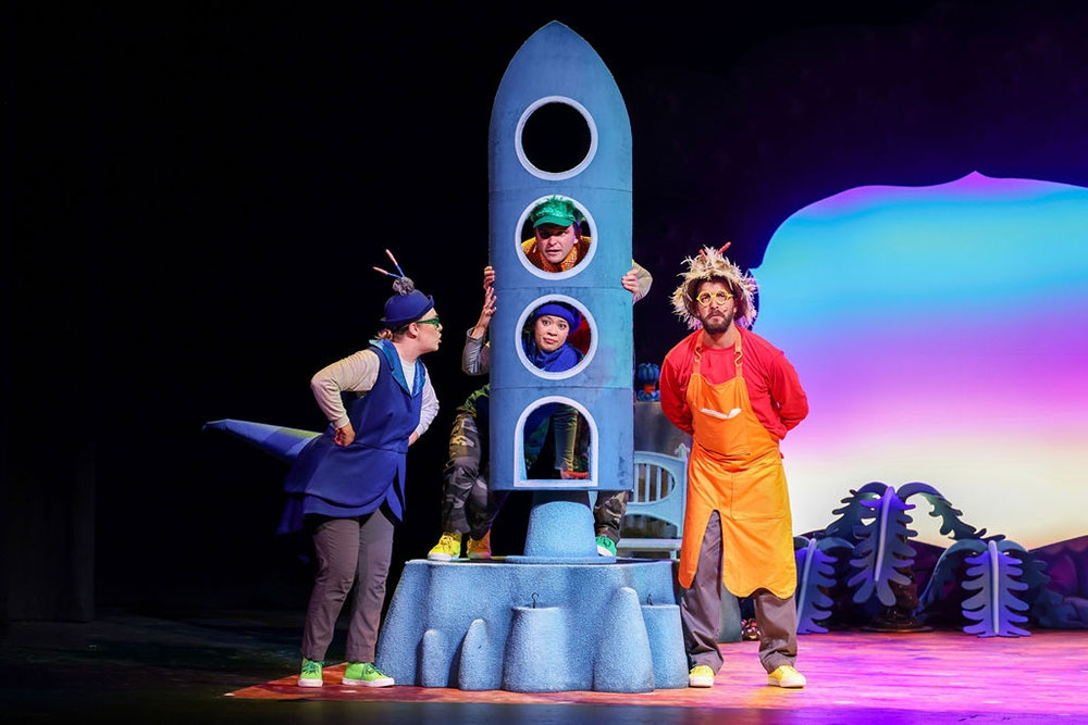 Emma-Kew-Tom-Dawson-Chaya-Ocampo-and-Tom-Matthews-in-The-Smeds-and-the-Smoos