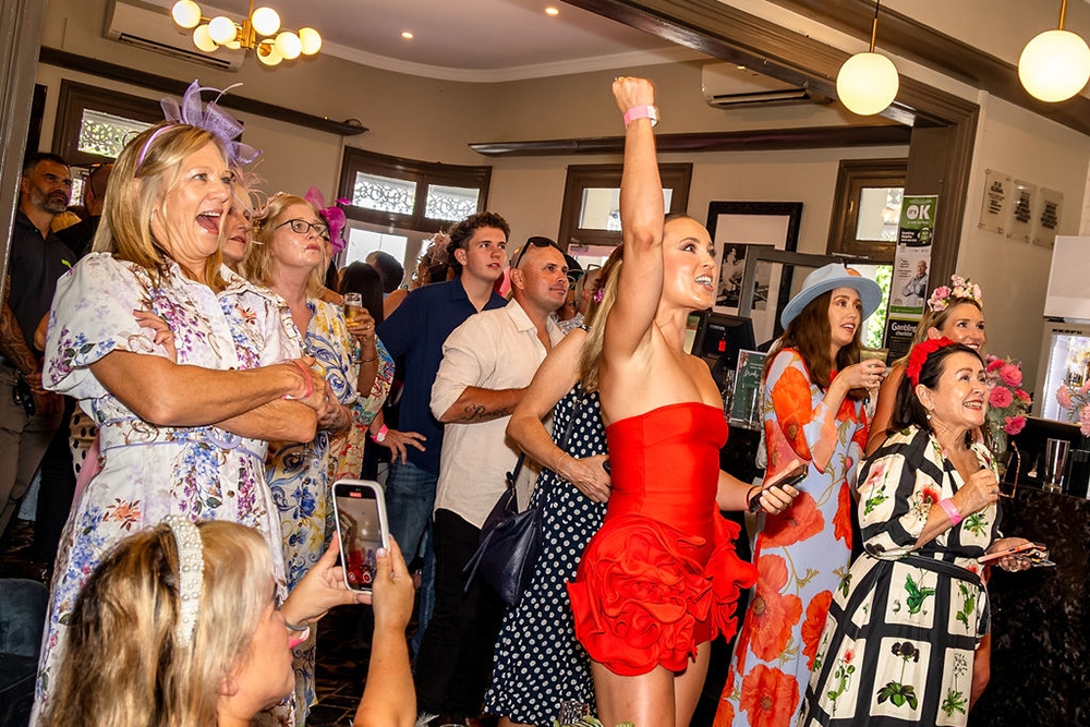 People dancing