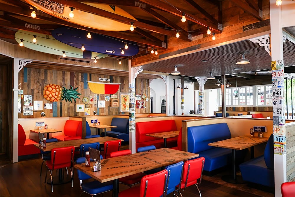 Interior seating at Bubba Gump Shrimp Co Sandgate
