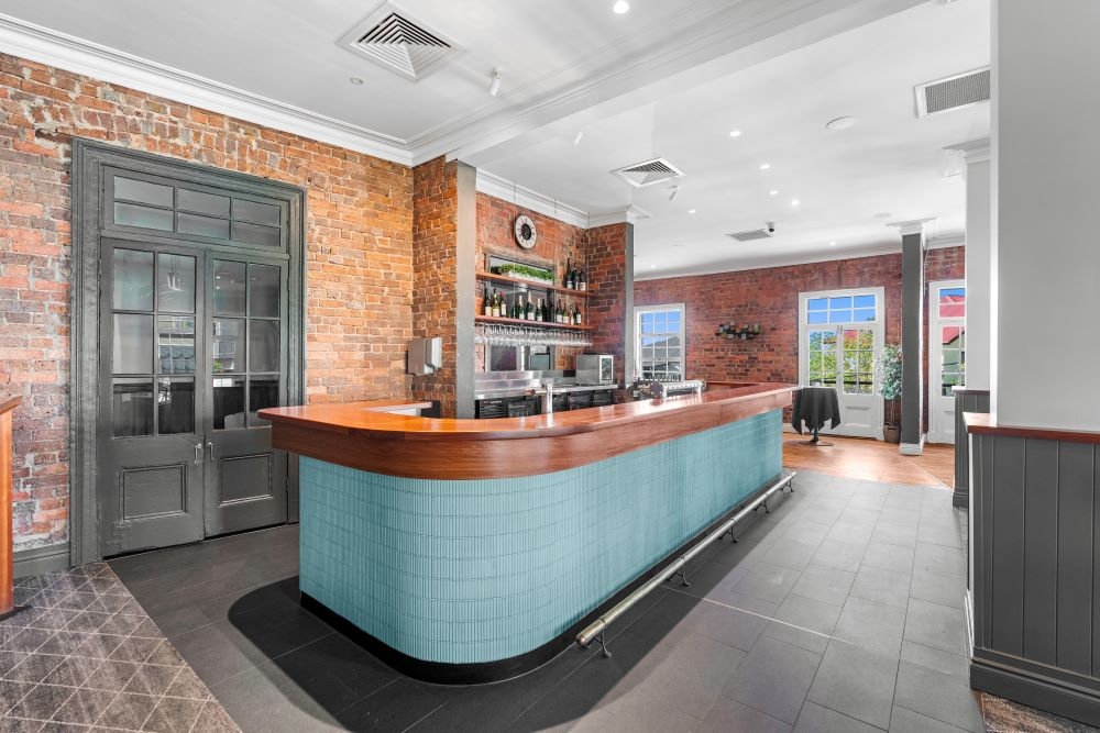 The Alliance Hotel 