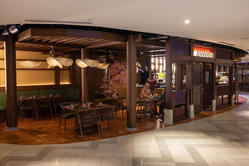 side view of Annamese Vietnamese Brisbane CBD