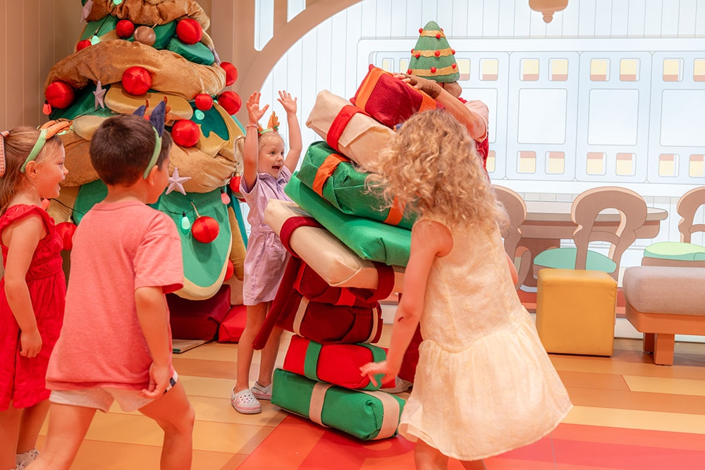 Kids with presents Bluey's World