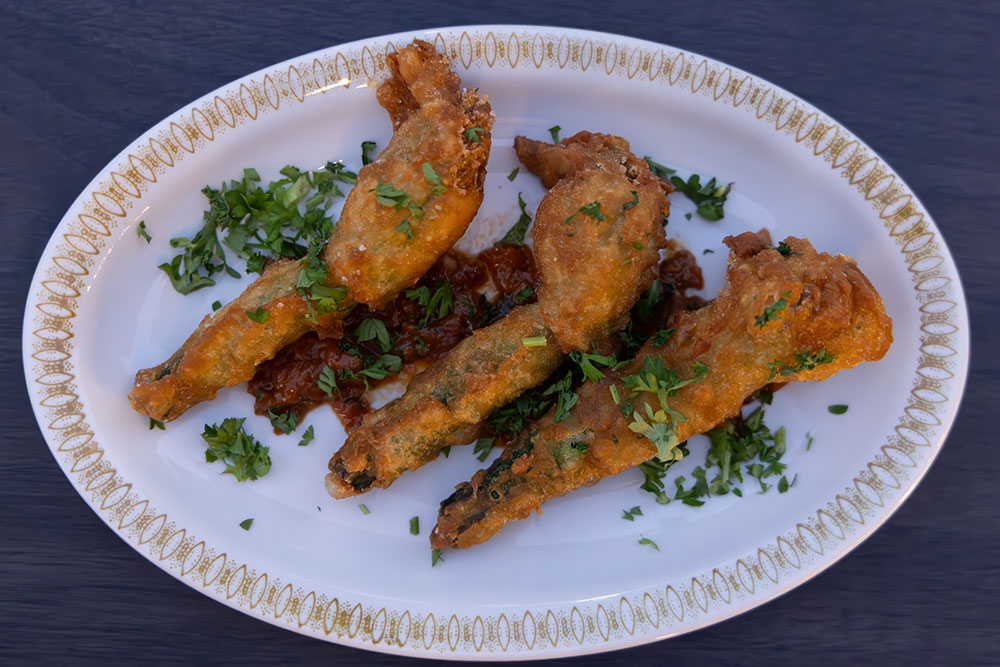 Stuffed zucchini flowers at BoscoNero Mitchelton