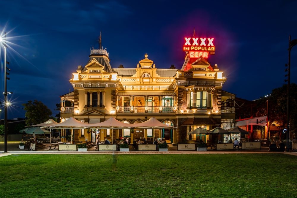 Breakfast Creek Hotel, Classic Pubs Tour, River to Bay