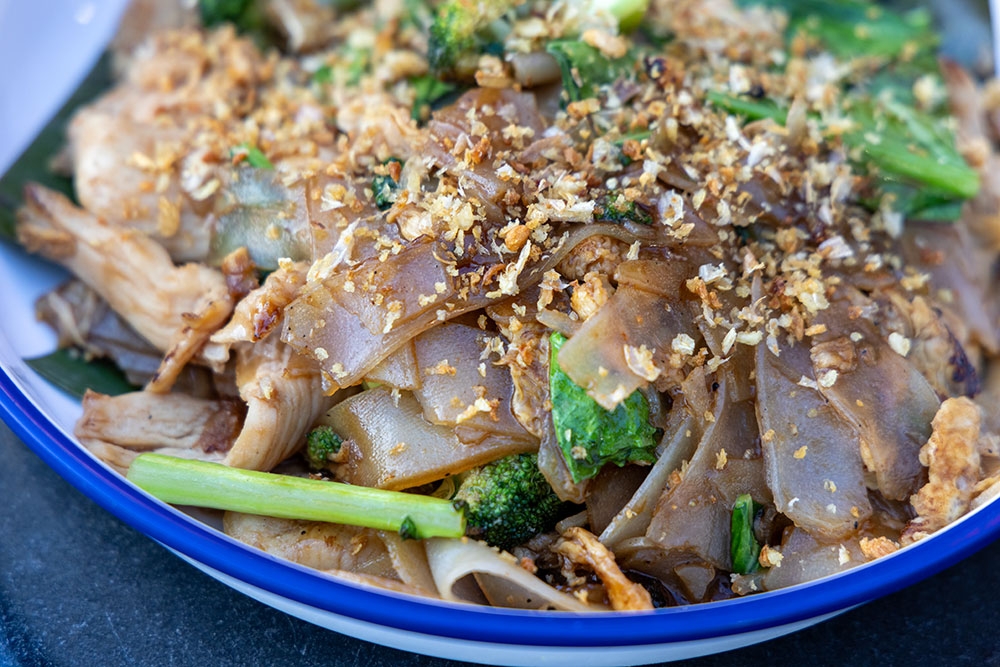 Chicken and noodle stir fry at Chaan Thai Restaurant, Paddington