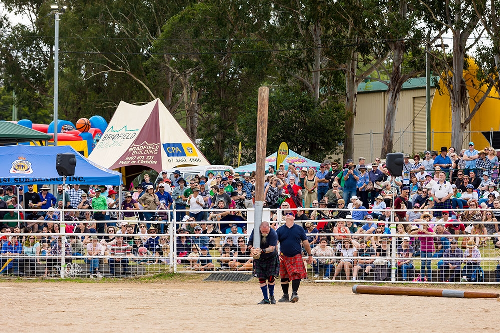 Caber Toss at CelticFest Warwick