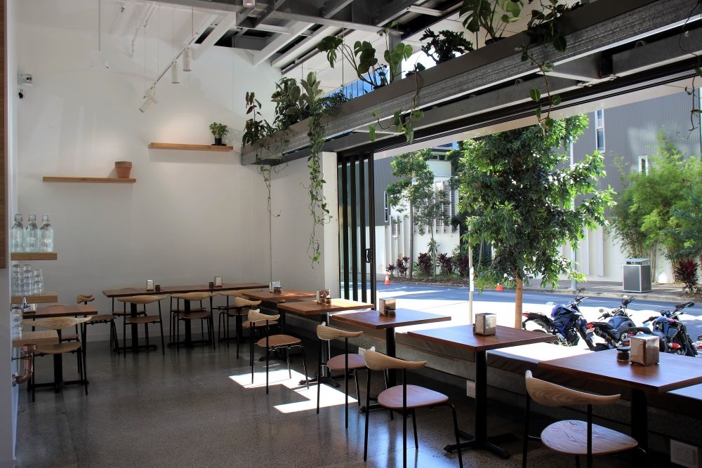 Window seating at Cordelia St Bakehouse