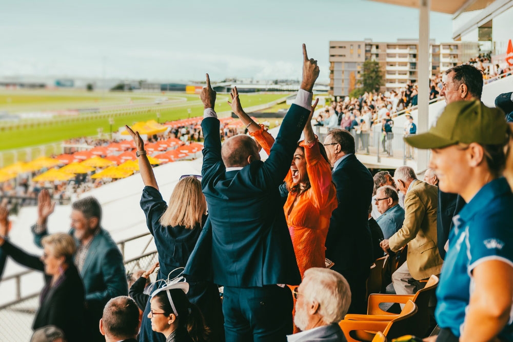 Crowd at Cox Plate Ladbrokes Spring Racing Carnival