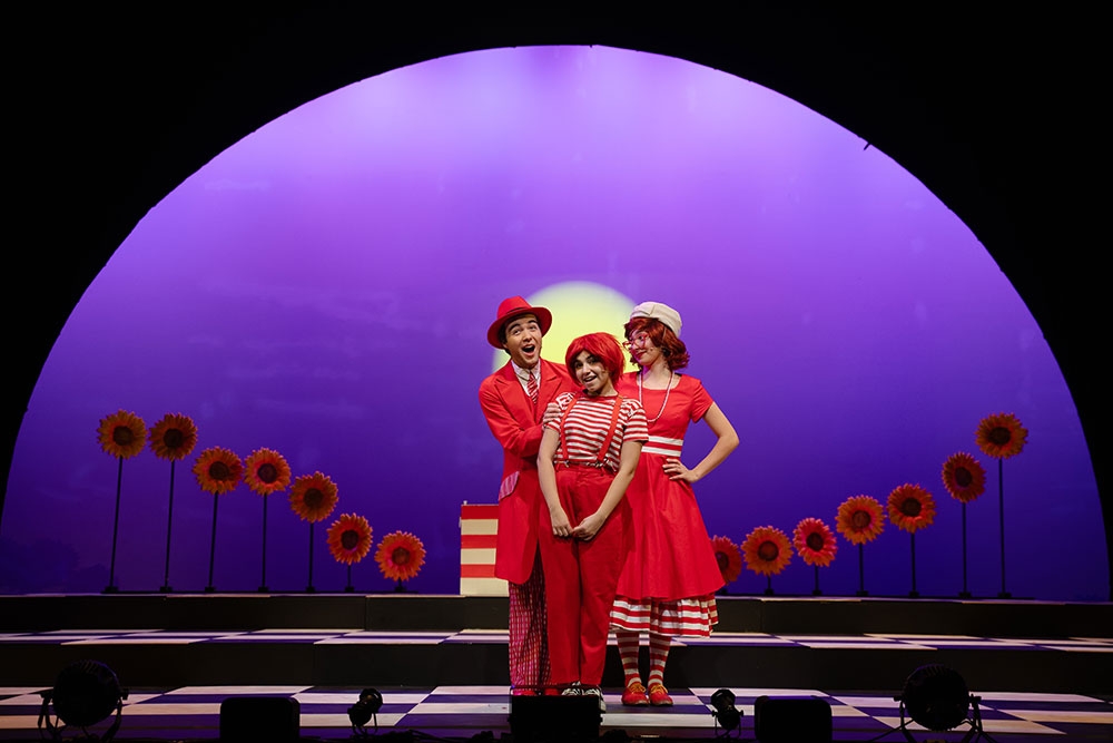 cast on stage