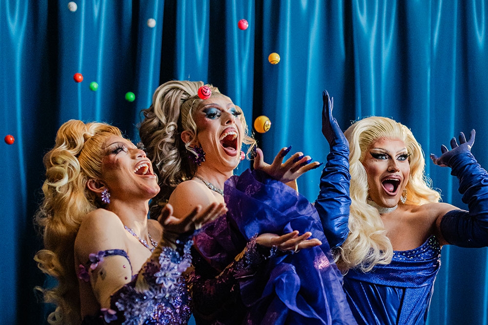 Drag queens at the bar at Let’s Play Blingo