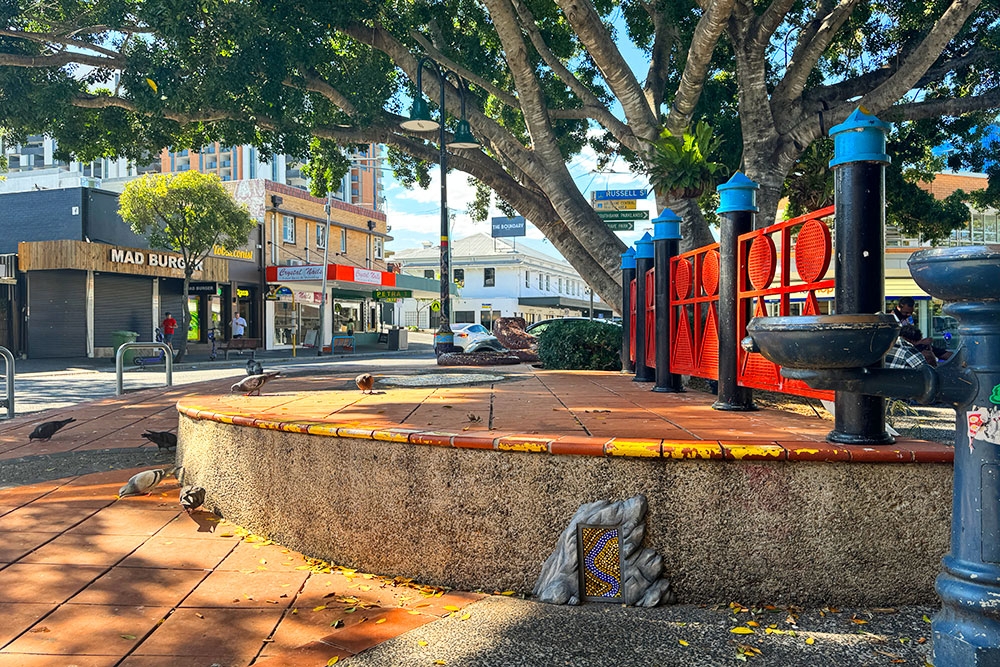 Eastern Portal Tiny Door, West End, Brisbane, hidden gem, fairy doors, brisbane street art, guerilla art