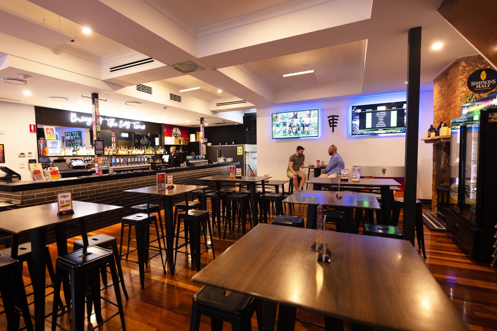 Main Bar, Easy Times Brewing Co Woolloongabba 