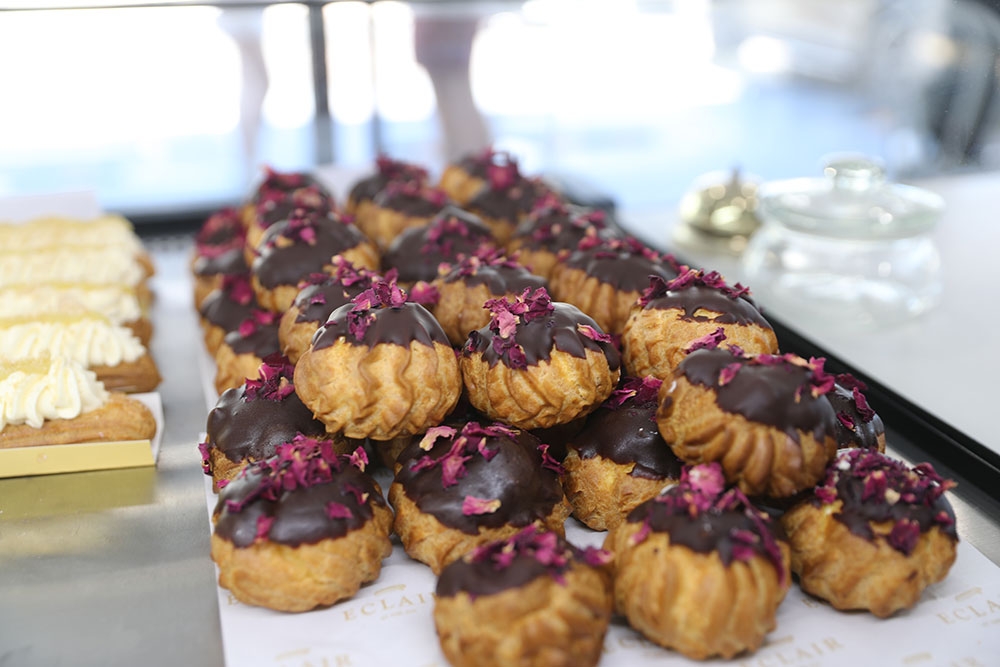 Custom Cakes at Eclair at the Bay