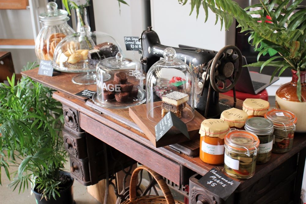 Epilo, Woolloongabba, plants, coffee  