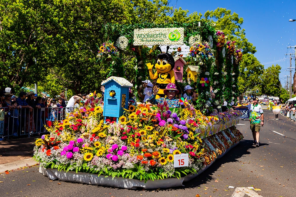 Float in Grand Central Floral Parade, Toowoomba Carnival of Flowers