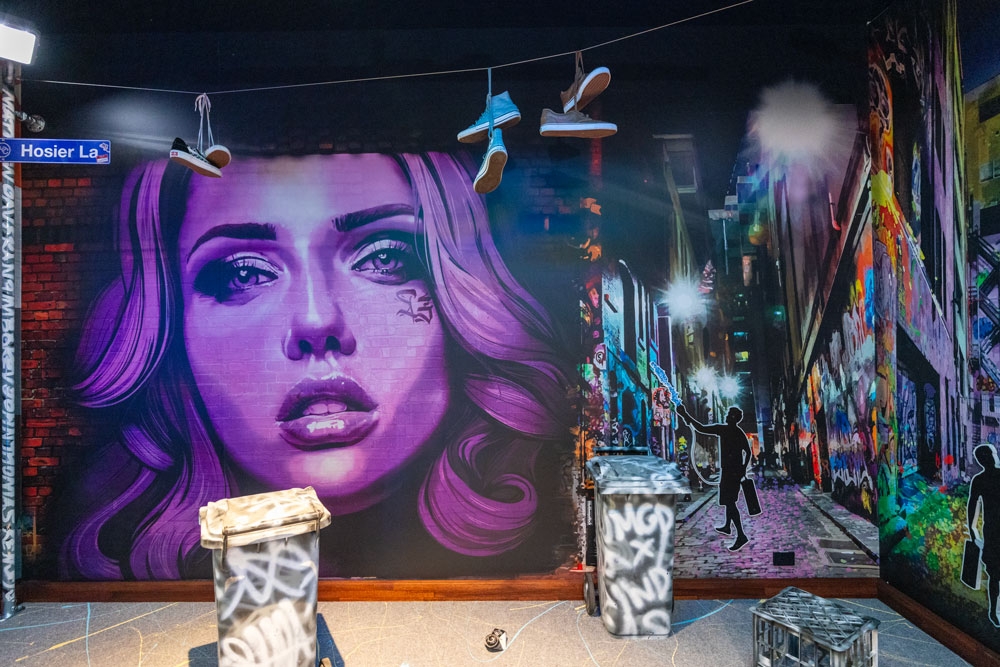 Mural at X-Golf South Bank