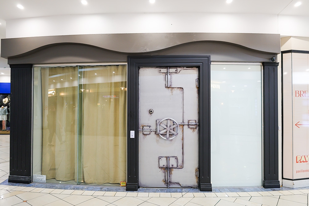 Hid Den vault door 