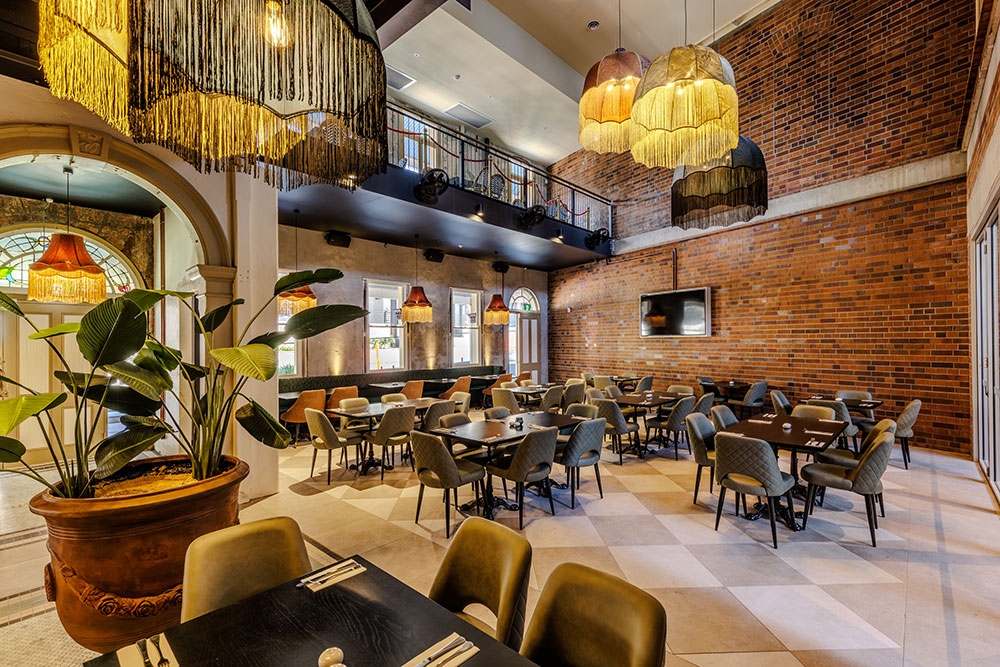 Dining room in Hotel Commonwealth Ipswich