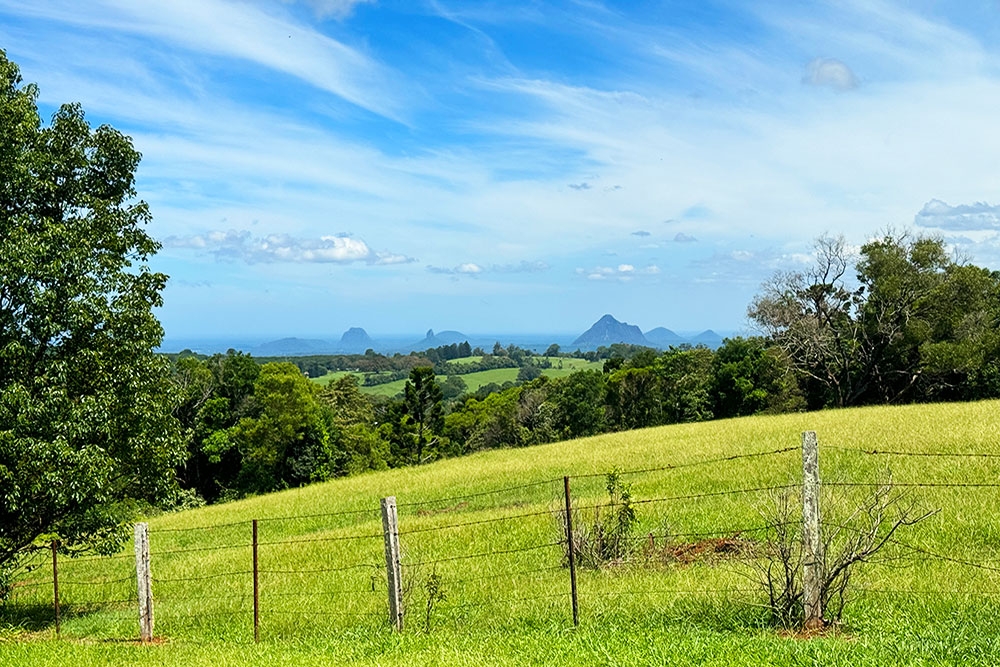 Howells Knob Lookout, Reesville, Sunshine Coast Hinterland, Maleny, Queensland, Glass House Mountains views, 360 degree vistas
