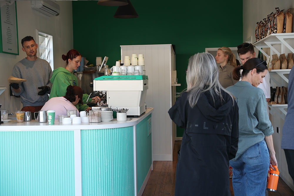 Serving area of Albys 