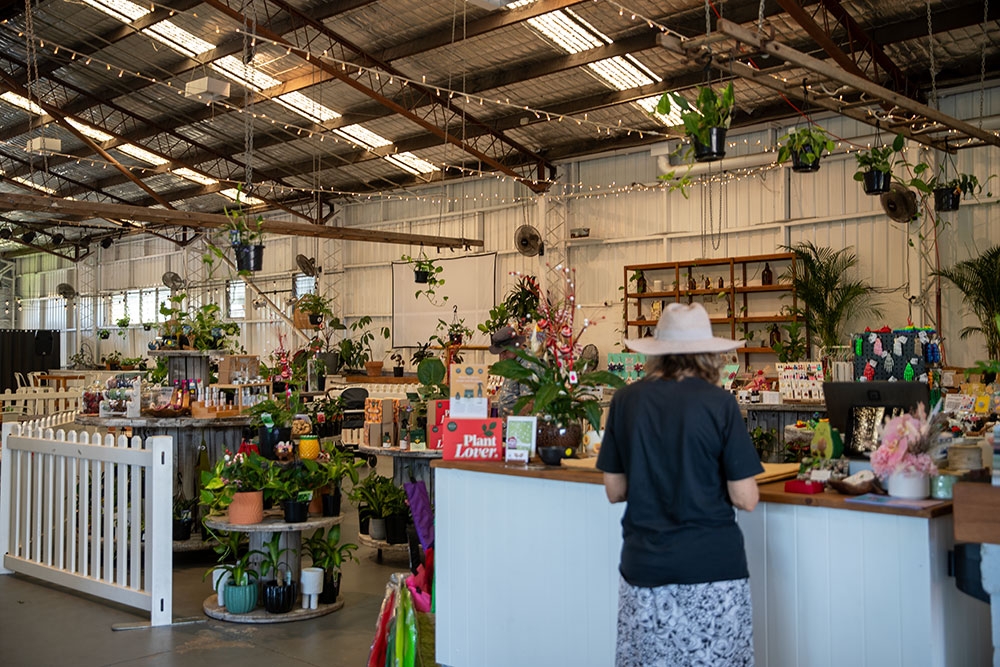 Shopping at I Wet My Plants