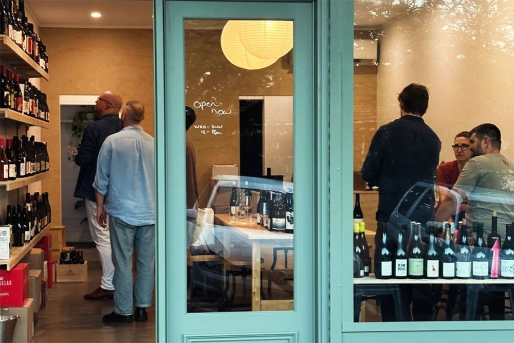 wine bar alcohol