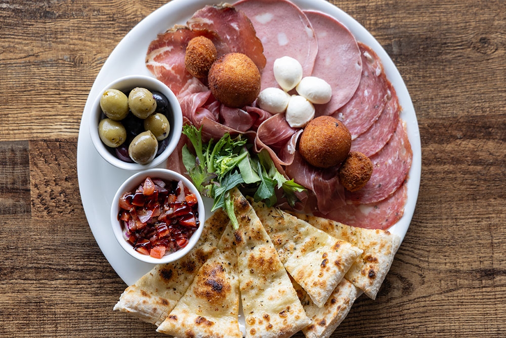 plate of antipasto at La Regina 