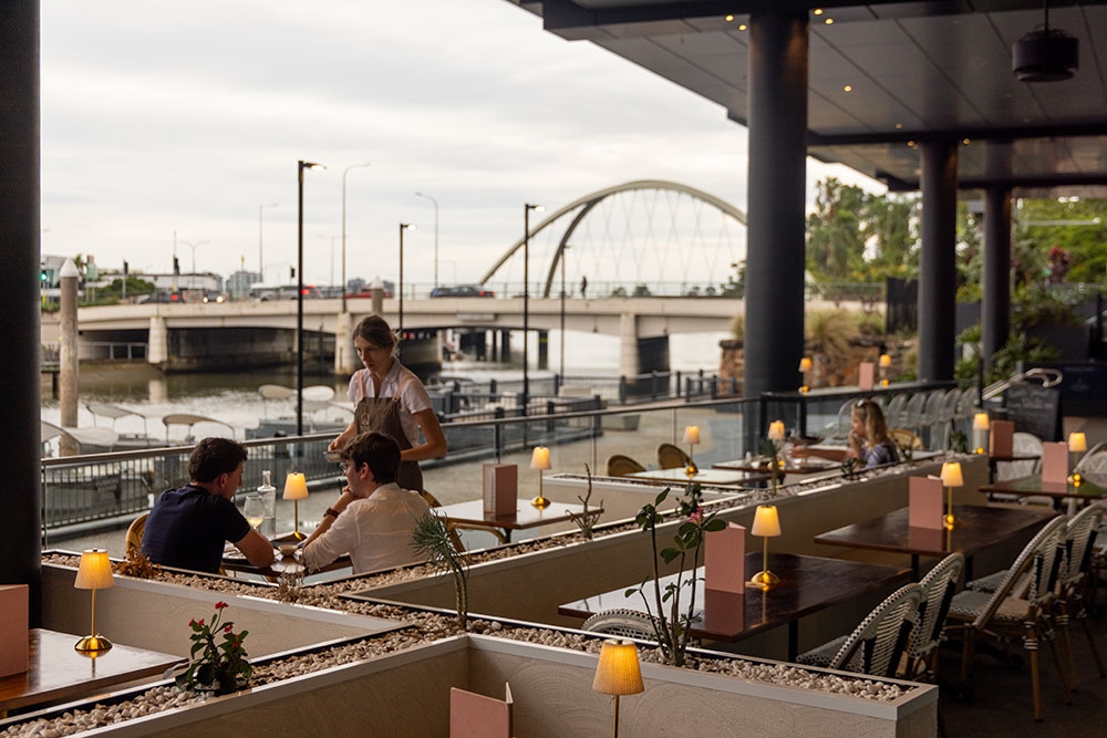 indoor outdoor view of Rise Le Restaurant 