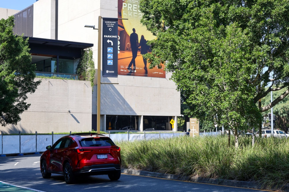 Exploring QAGOMA With Lexus