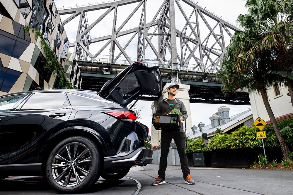 Lexus x Louis Tikaram 