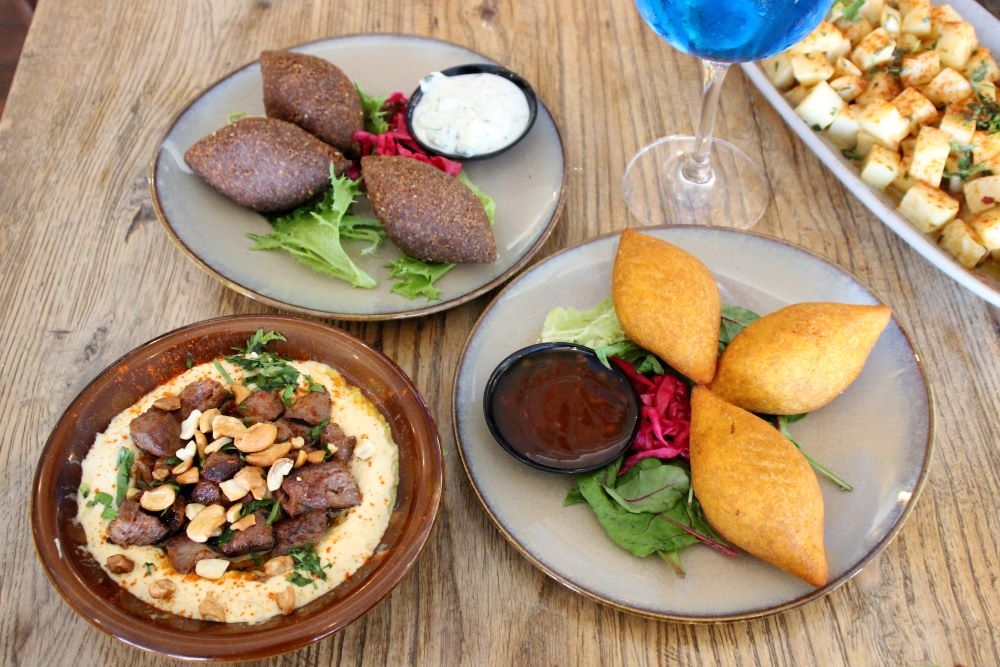 Little Beirut, Indooroopilly
