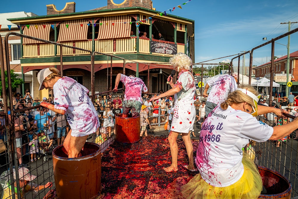 people stomping grapes at Satnthorpe