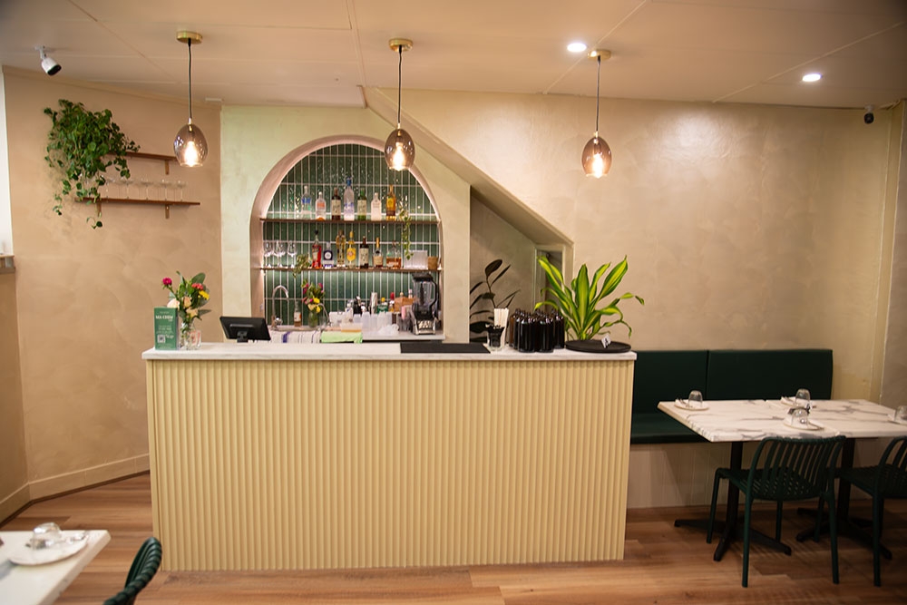 Small bar inside Ma Chim Rosalie