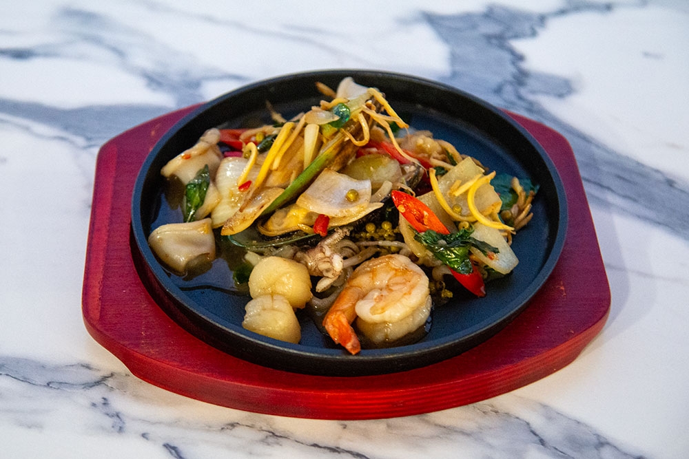 Thai food on a plate at Ma Chim Rosalie