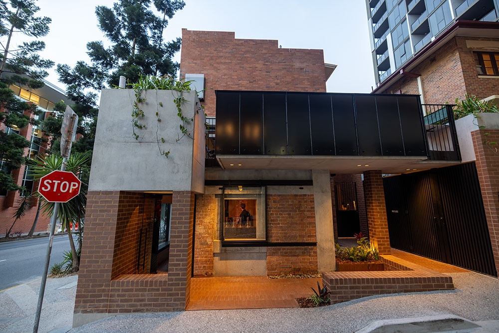 Side view of Marlowe from Fish Lane