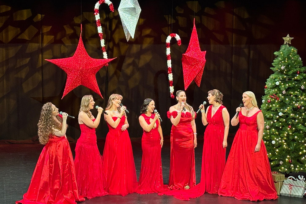 The 7 Sopranos on stage