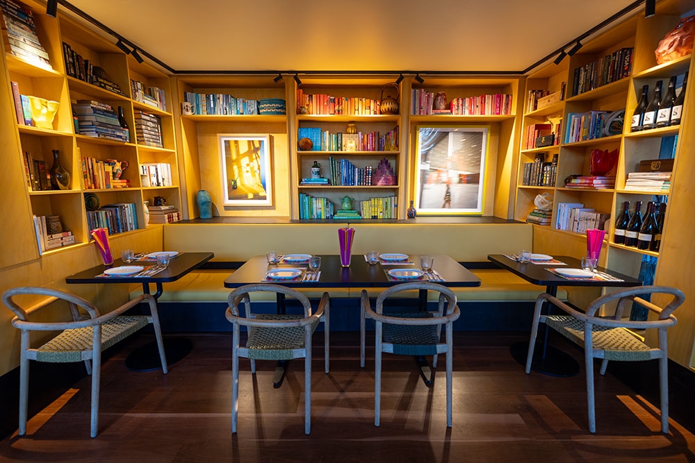 Library dining area at Naga Thai South Bank